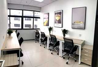 云南环氧彩砂自流平价钱